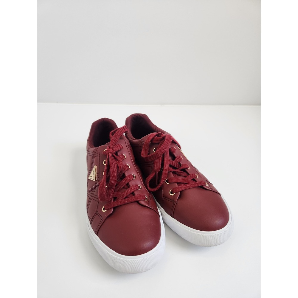 GUESS Men's Burgundy Quilted Low Top Sneakers Athletic Shoes Size 9M